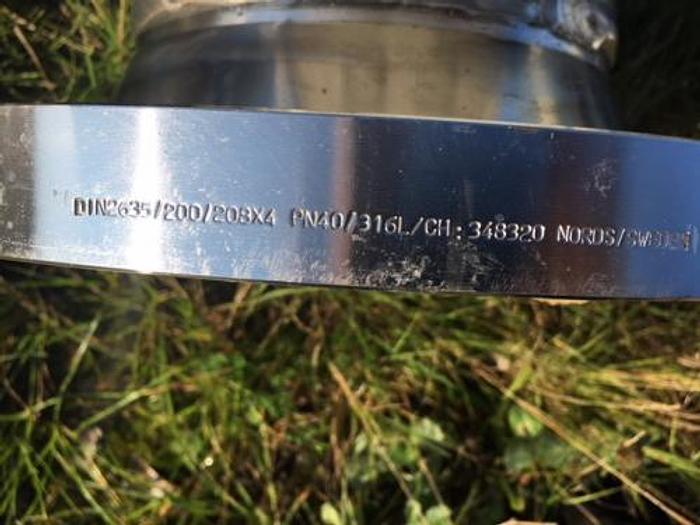 8 "insulated stainless steel pipes