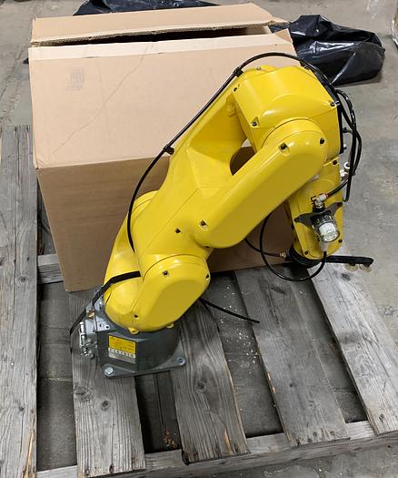 Used FANUC LR MATE 200iD 6 AXIS CNC ROBOT WITH R30iB MATE CONTROLLER