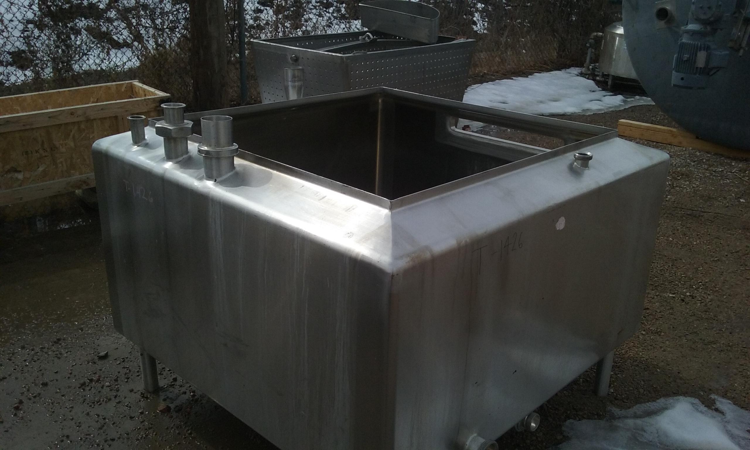 Usado 250 GALLON SINGLE SHELL TANK