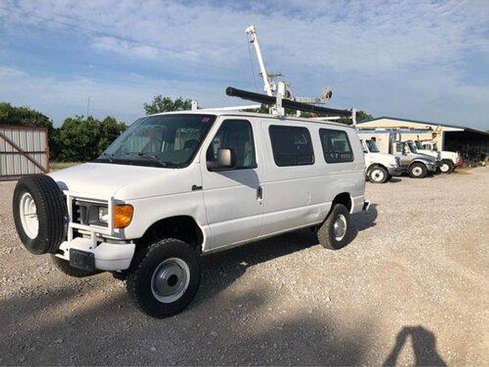 Used 2005 f350 4x4 Wireline Van