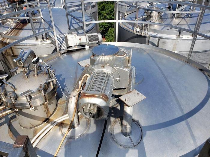 Used 15,000 GALLON MUELLER STAINLESS STEEL ASEPTIC JACKETED VACUUM TANK/REACTOR (#9729) (4 available)