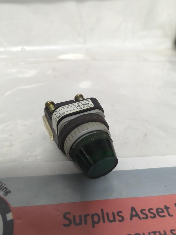 Used ALLEN BRADLEY,800H-QR24,SERIES C PILOT LIGHT GREEN MISSING BULB PRE-OWNED