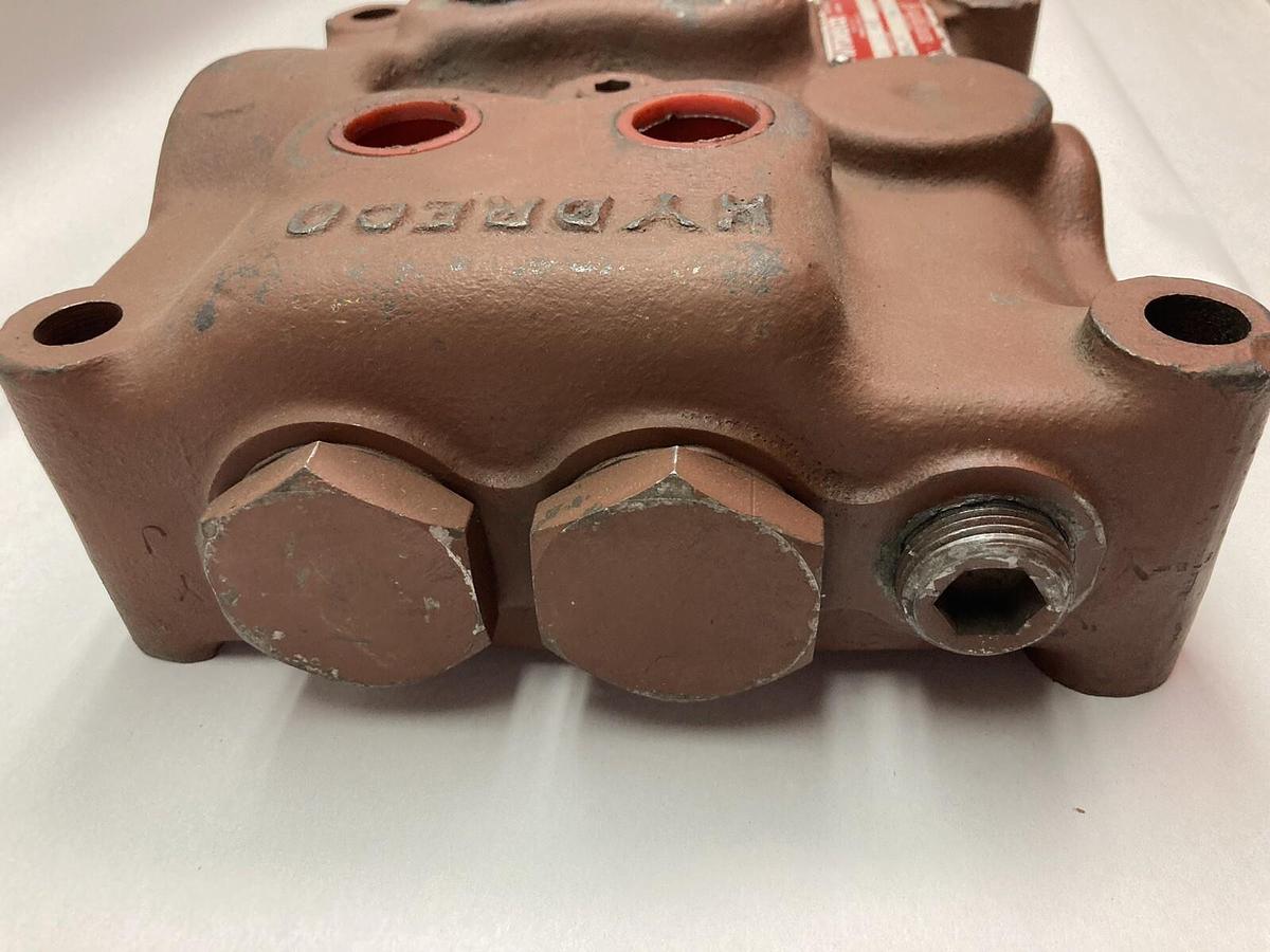 Used Hydreco,V4SS28E,2-Spool Hydraulic Valve