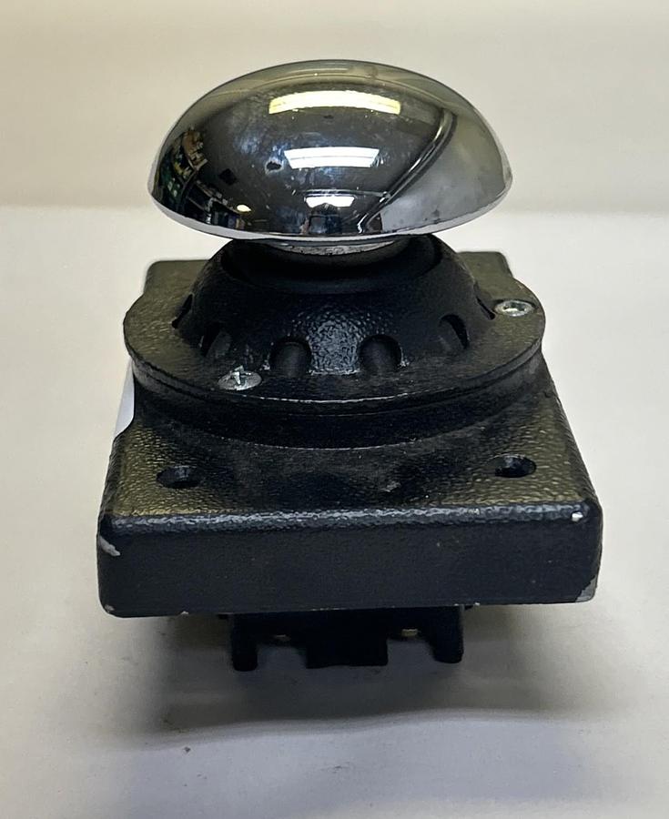 Used REES,347S,HEAVY DUTY PUSH BUTTON 600V 250VDC