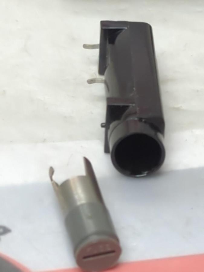 Used BUSS,HBH,FUSE HOLDER 6.3A 250V LOT OF 8 PRE-OWNED