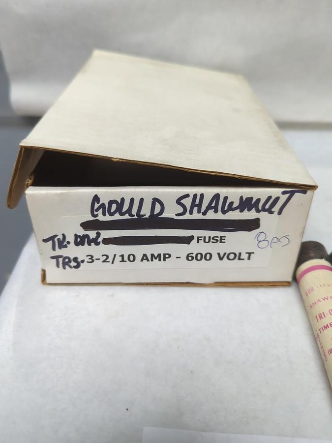 Used GOULD SHAWMUT,TRS-3-2/10,TR-ONIC 3-2/10 AMP FUSE LOT OF 8 PRE-OWNED