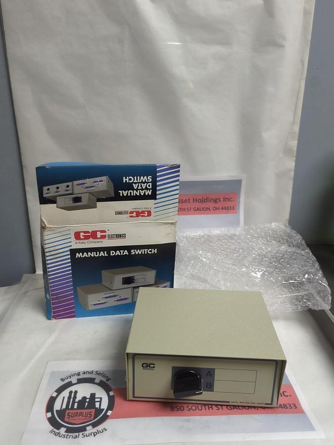 Used GC ELECTRONICS,64-2001-0000,MANUAL DATA SWITCH DB25 A/B NOS