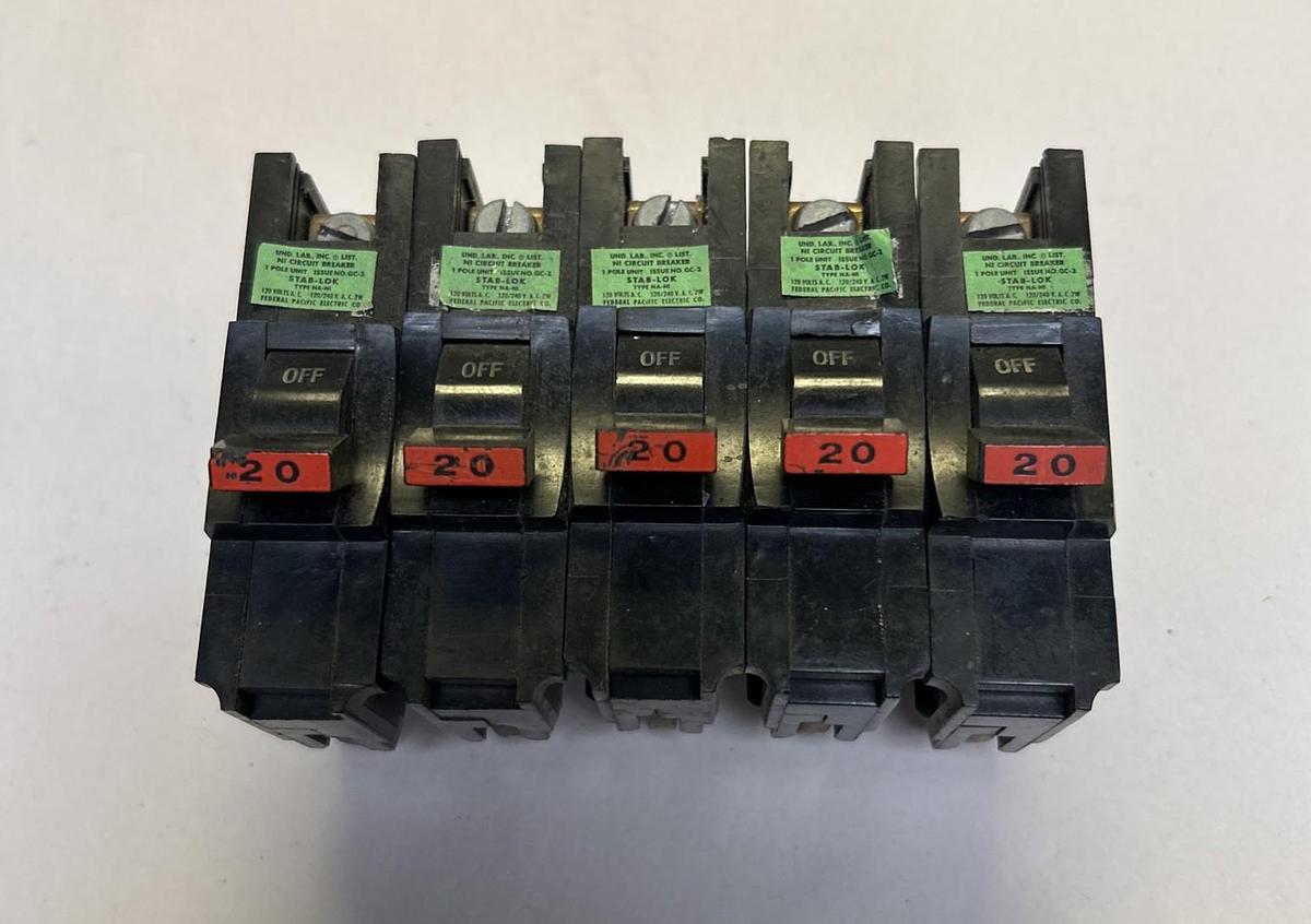 Used FEDERAL PACIFIC,NA-NI120,CIRCUIT BREAKER 20A 120/240V 1P LOT OF 5