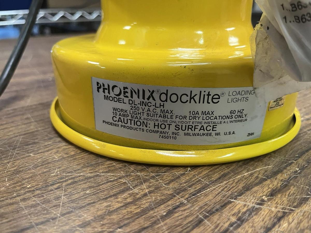 Used PHEONIX,DL-INC-LH,DOCKLITE 250 VAC MAX 10A MISSING GUARD