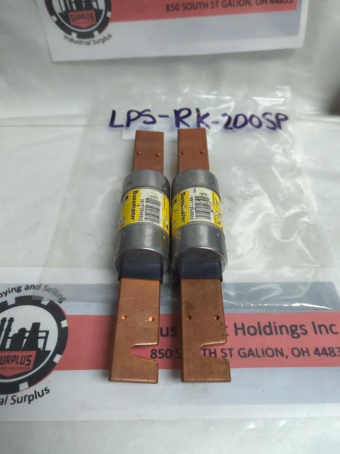 Used COOPER BUSSMANN,LPS-RK-200SP,LOW-PEAK 200 AMP FUSE LOT OF 2 PRE-OWNED