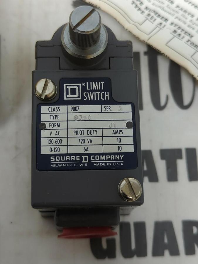 SQUARE D,B52C,SERIES-A LIMIT SWITCH NEW IN BOX