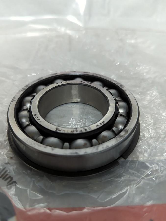 Used NEW DEPARTURE,1209,DEEP GROOVE BALL BEARING WITH SNAP RING PRE-OWNED