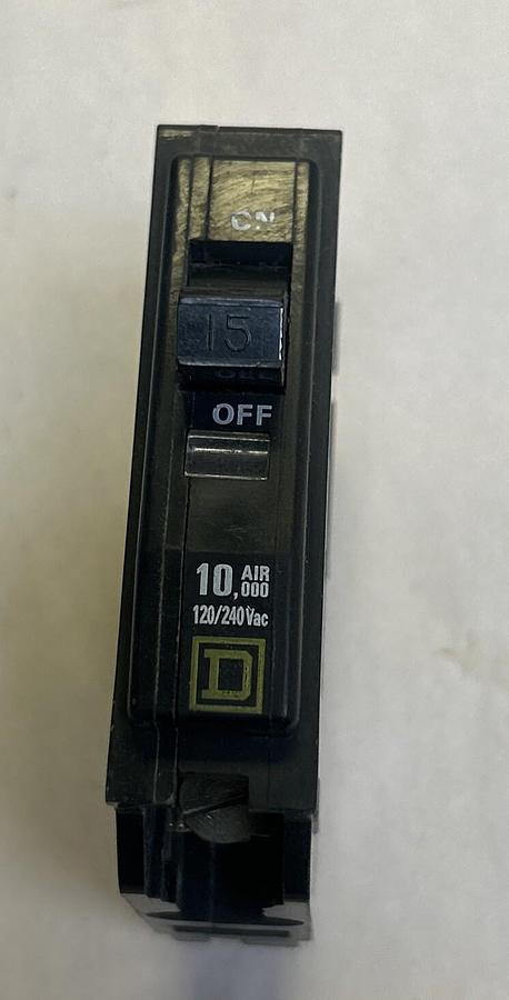 Used SQUARE D.QO115,CIRCUIT BREAKER 15A 120/240V 1P