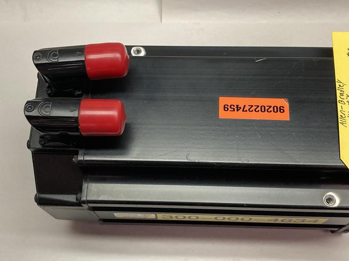 Used Allen-Bradley,MPL-B560F-MJ72AA,3-Phase Servo Motor 460V 3000RPM