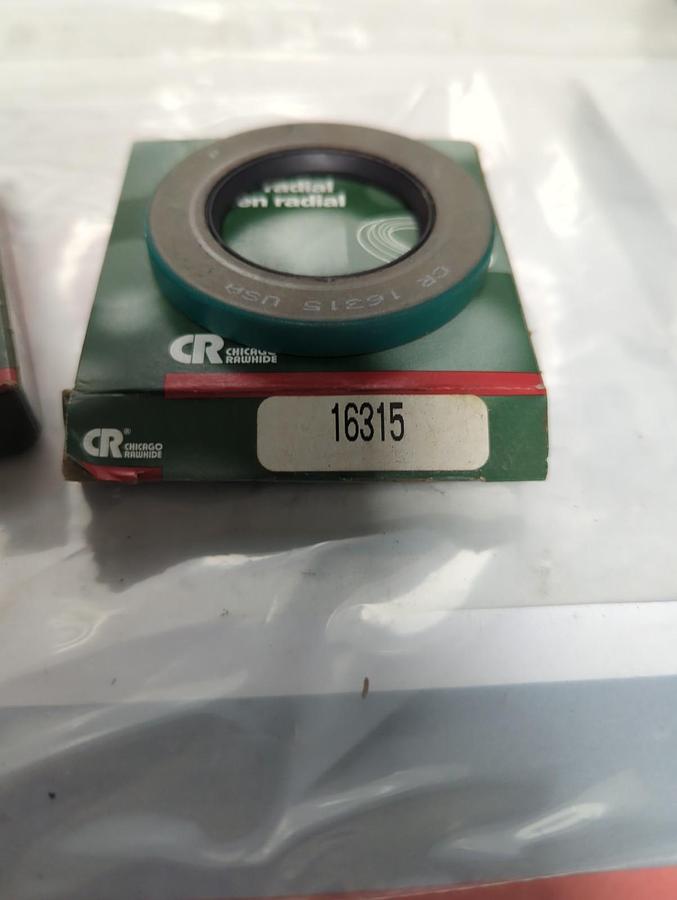 CHICAGO RAWHIDE,16315,OIL SEAL LOT OF 2 NOS