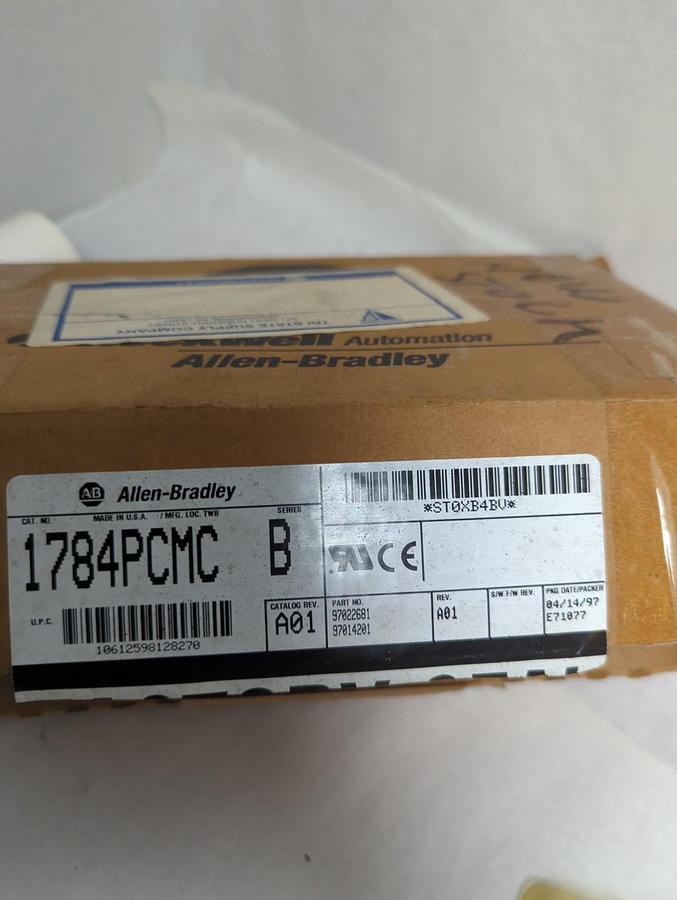 ALLEN BRADLEY,1784PCMC,SERIES B COMMUNICATION CARD-DISC-CABLE BUNDLE NOS