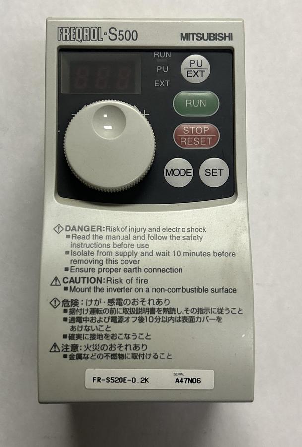 Used MITSUBISHI,FR-S520E-0.2K,INVERTER DRIVE 2.6A 3HP 200-240V