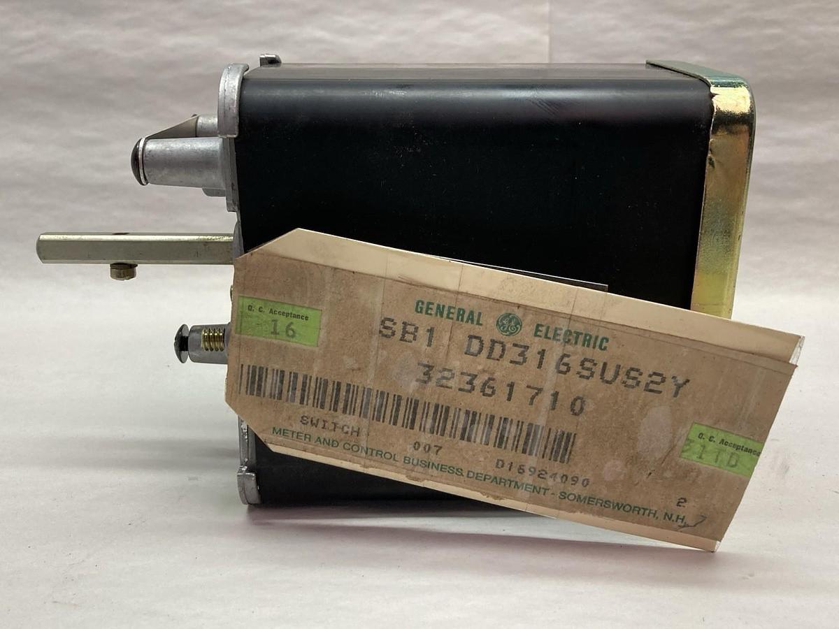 Used General Electric,SB1 DD316SUS2Y,Control Switch