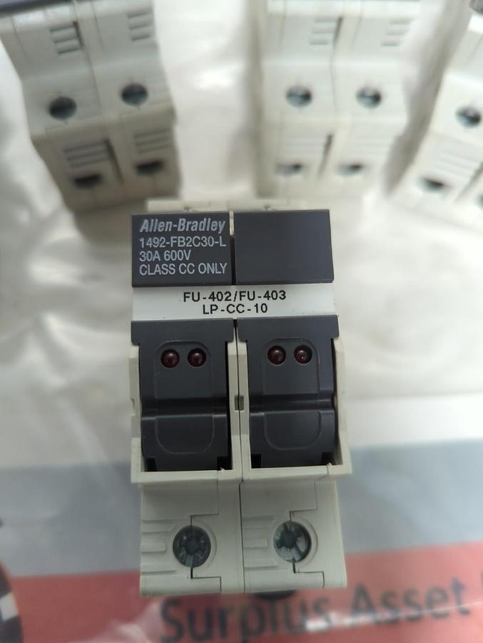 Used ALLEN BRADLEY,1492-FB2C30-L,FUSE HOLDER 30A 600V LOT OF 5 PRE-OWNED