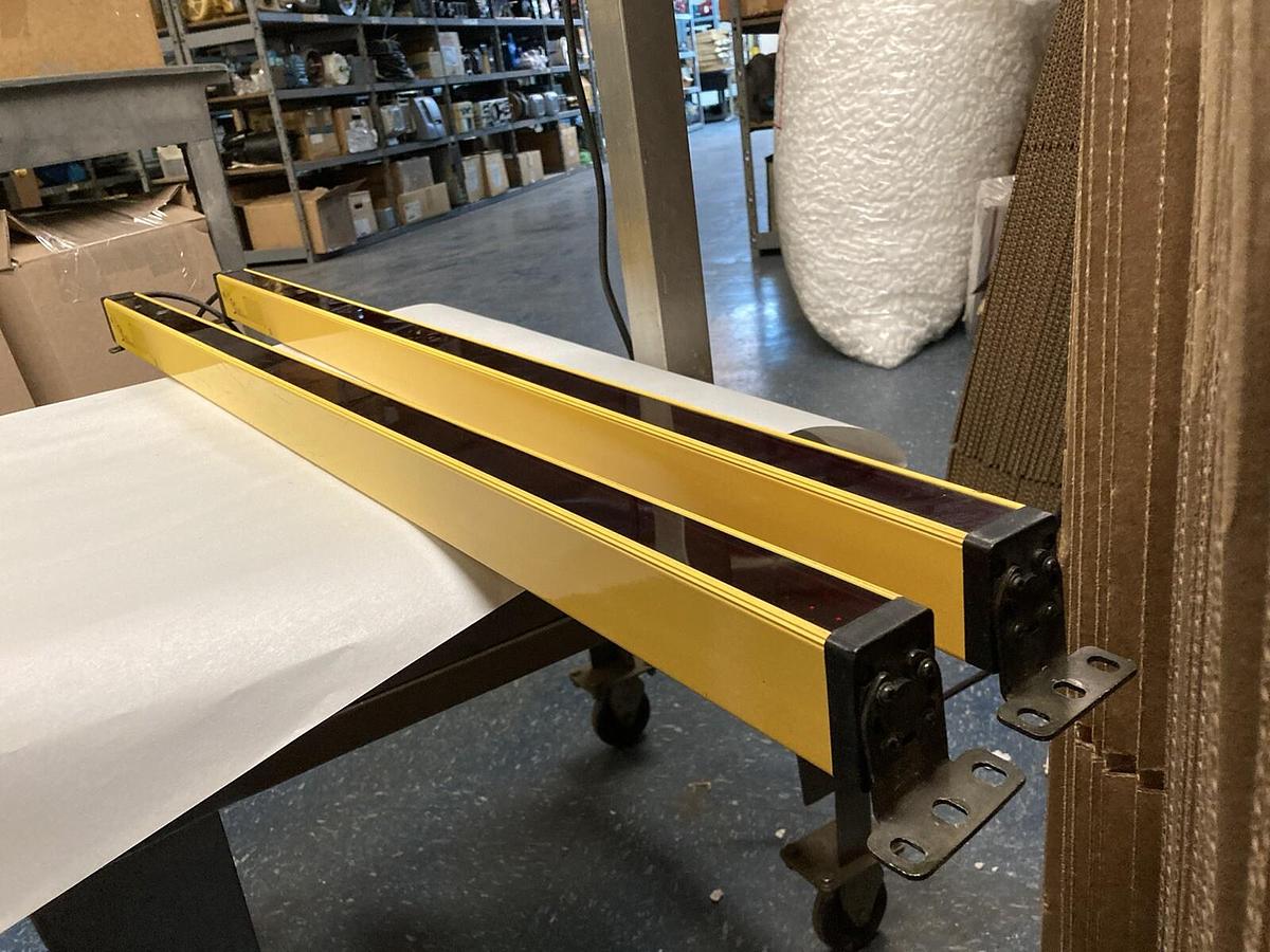 Used STI,MS46SR-30-1045-Q1-R-NC-FP-SC1 MS46-20-1045-Q1-X-SC1,Receiver & Transmitter