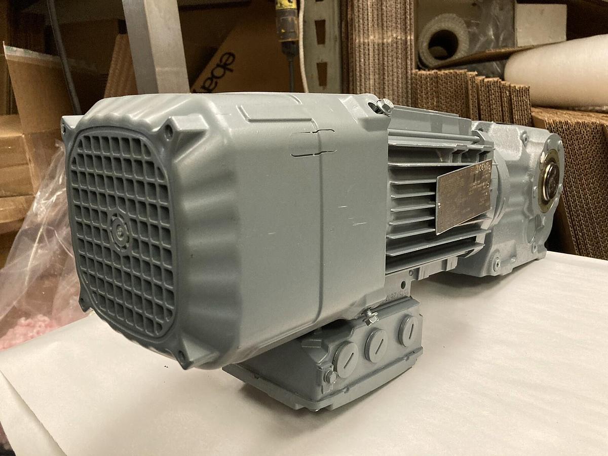 Used Sew-Eurodrive,KA37 DRN80M4/BE1HF,1 HP Gearmotor Ratio 28.83 1751/61 RPM