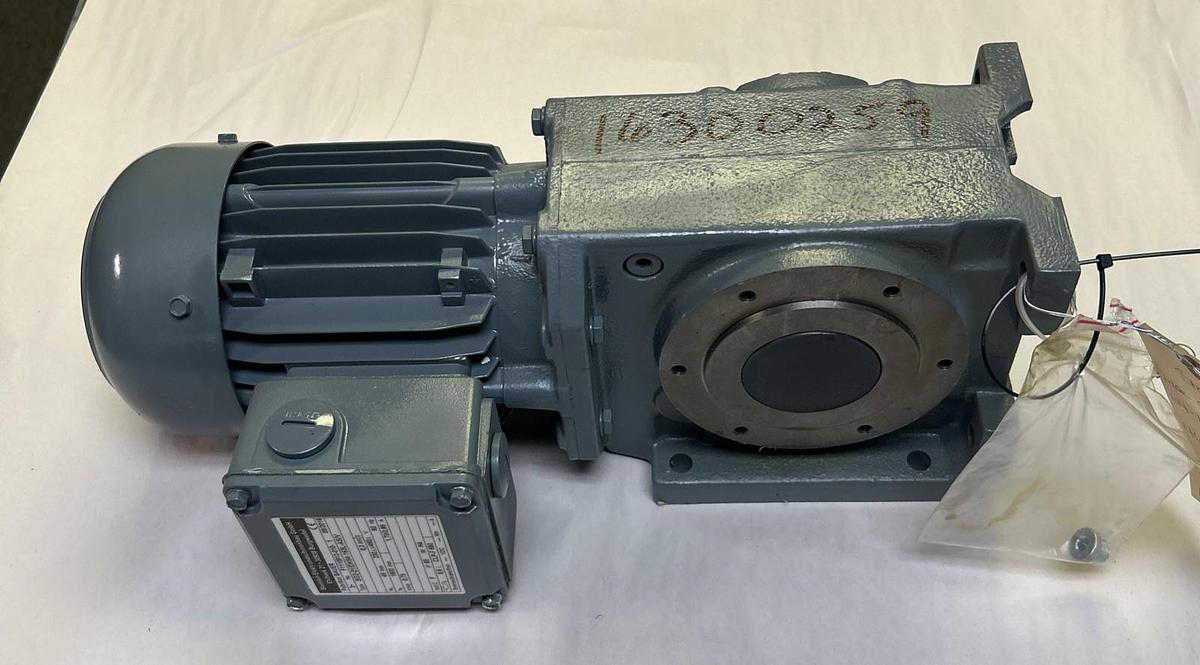 BAUER,SG2-21/DK64-163L-AS/V,GEAR MOTOR 0.3KW 1600RPM 460V