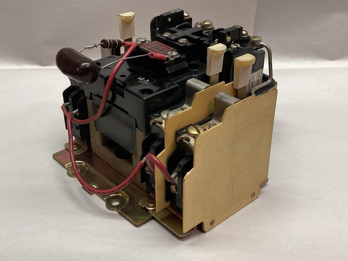 Used Allen Bradley,71A86,Motor Starter 120/110V 60/50Hz