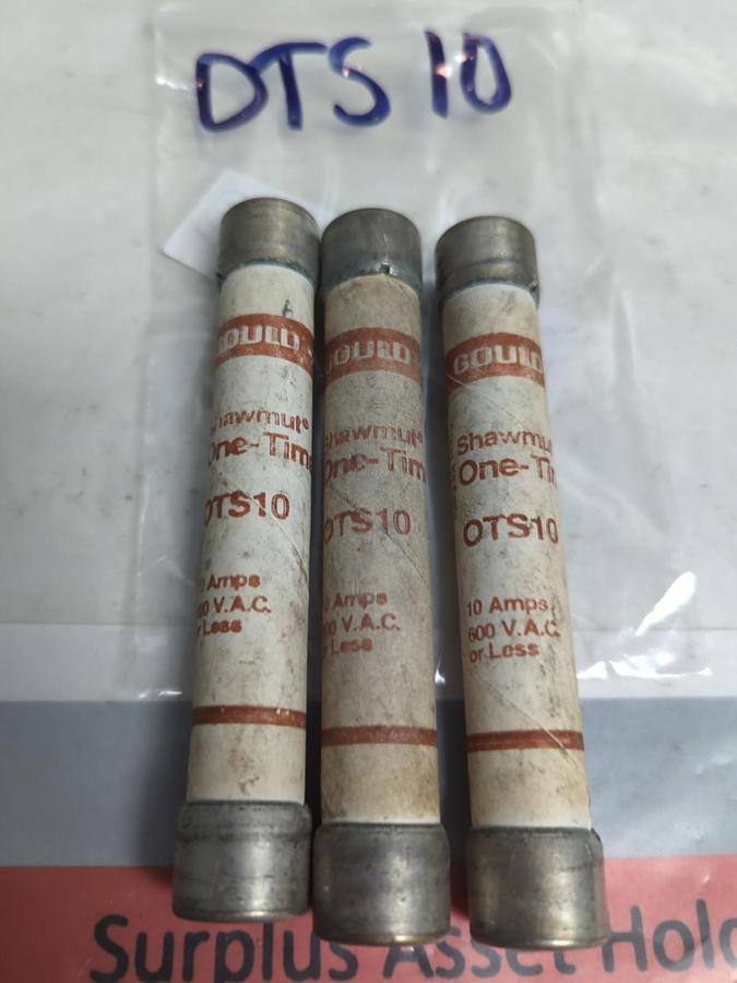 Used GOULD SHAWMUT,OTS-10,ONE-TIME 10 AMP FUSE LOT OF 3 PRE-OWNED