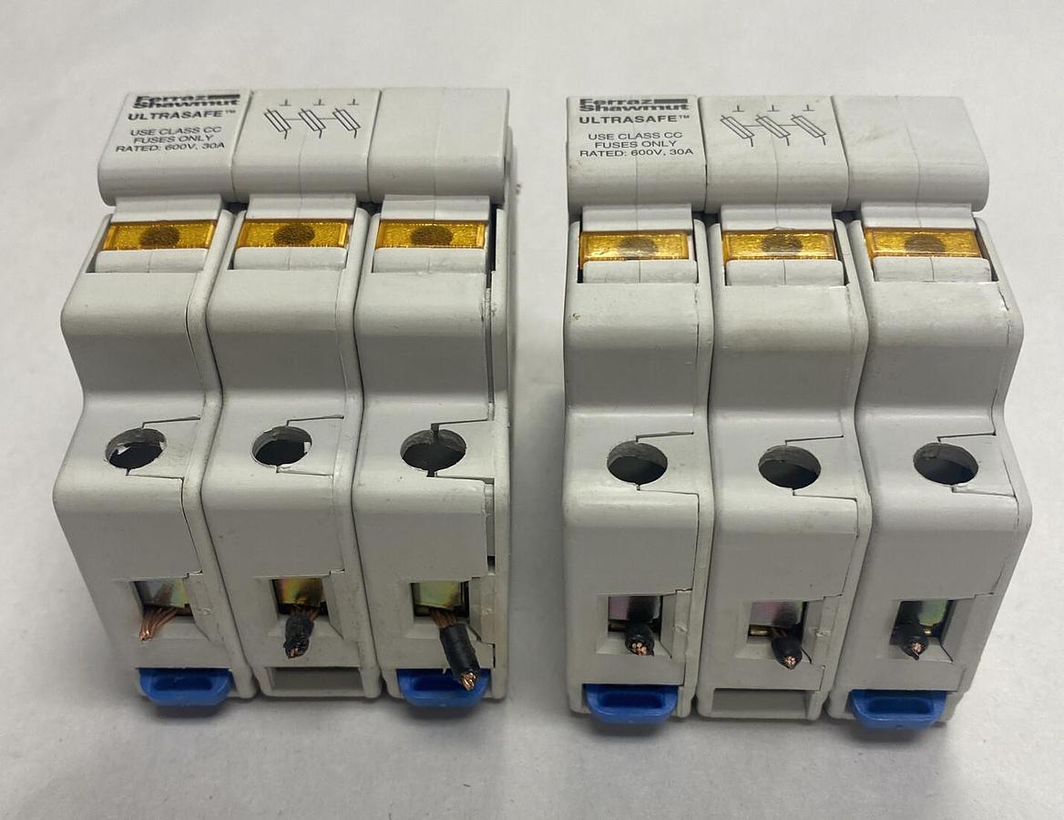 Used Ferraz Shawmut,Y218038,Fuse Holder 30A 600V Lot Of 2