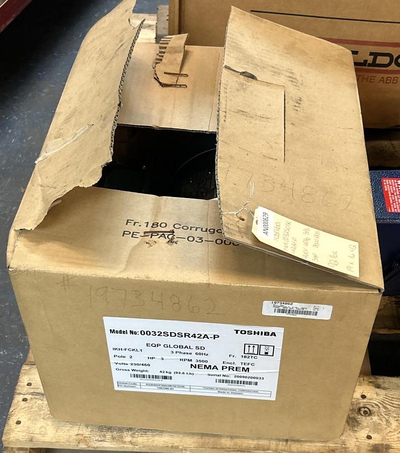 TOSHIBA,0032SDSR42A-P,MOTOR 3PH 3500RPM 230/460V 3PH 182TC FRAME