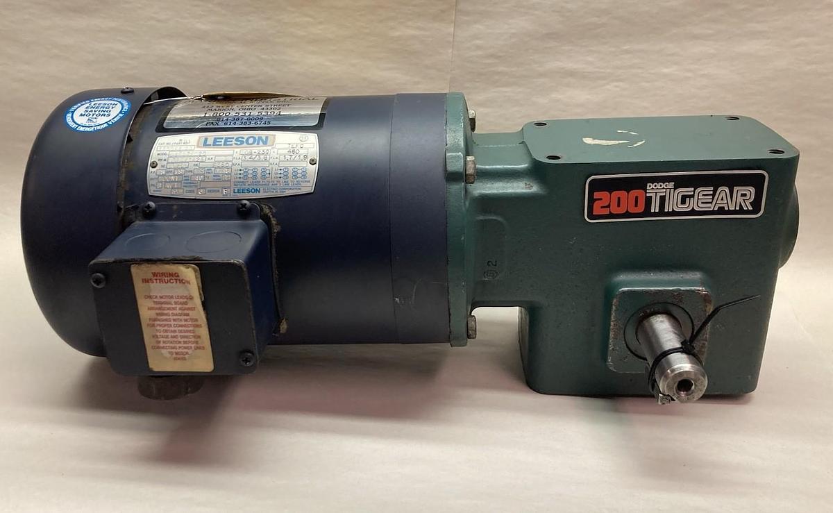 Used Reliance,56/200-20,Right Angle Gear Reducer 1.11HP 1750RPM RATIO 20