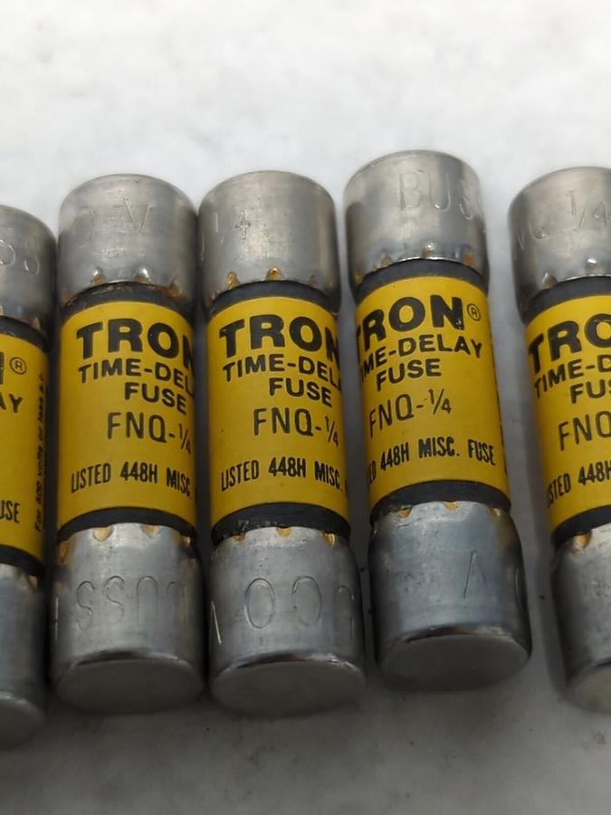 COOPER BUSSMANN,FNQ 1/4,TRON 1/4 AMP FUSE LOT OF 7 NOS