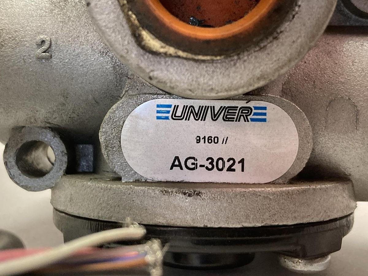 Used Univer,AG-3021,Solenoid Valve