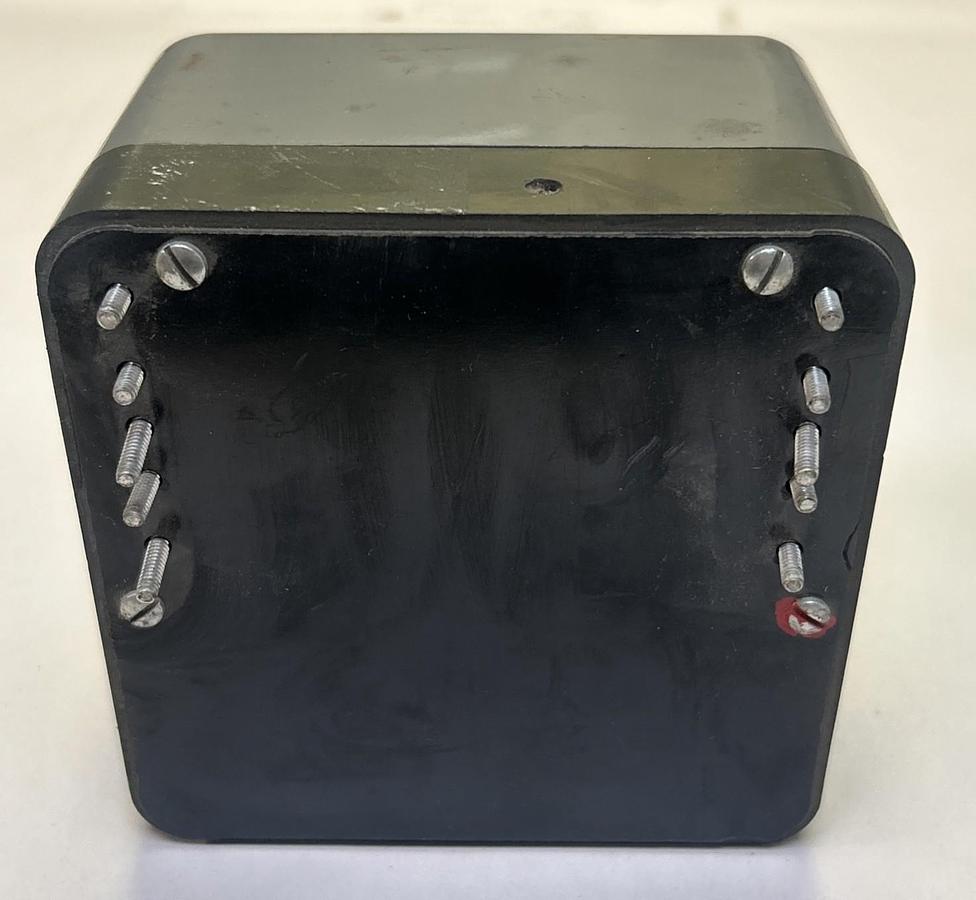 Used HONEYWELL,RA890E1009,SAFETY FLAME CONTROL UNIT