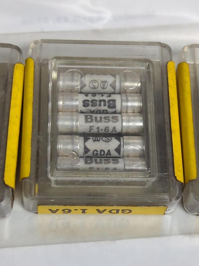 COOPER BUSSMANN,GDA1.6A,FUSE LOT OF 25 PCS NOS