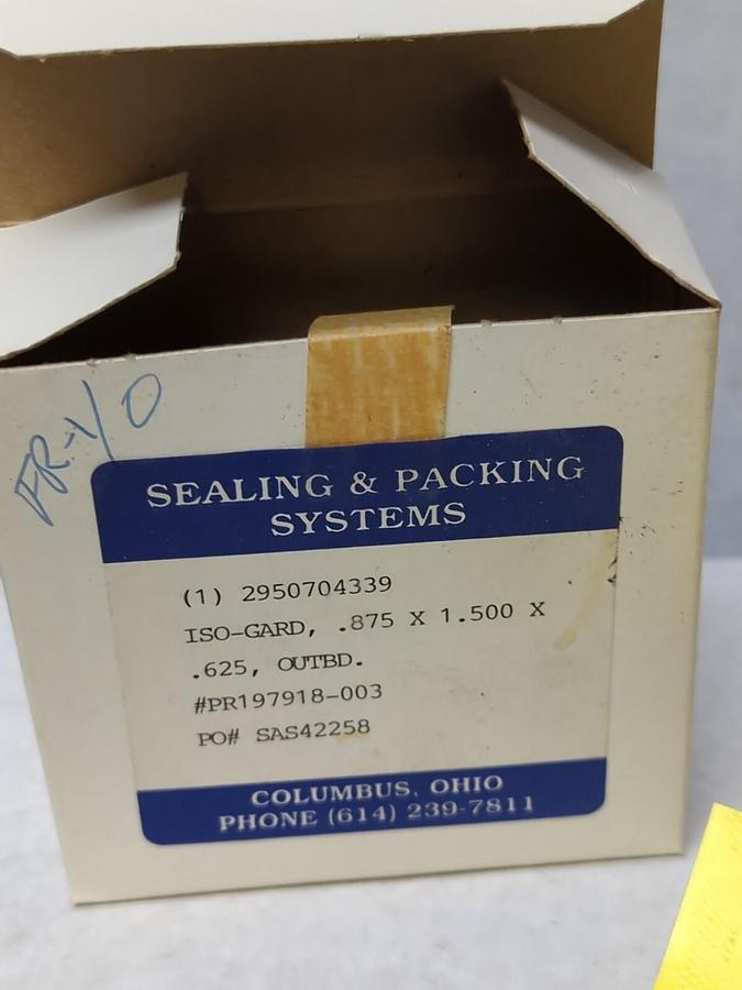 GARLOCK,2950704339,EQUALIZER .875 X 1.500 X .625 NOS