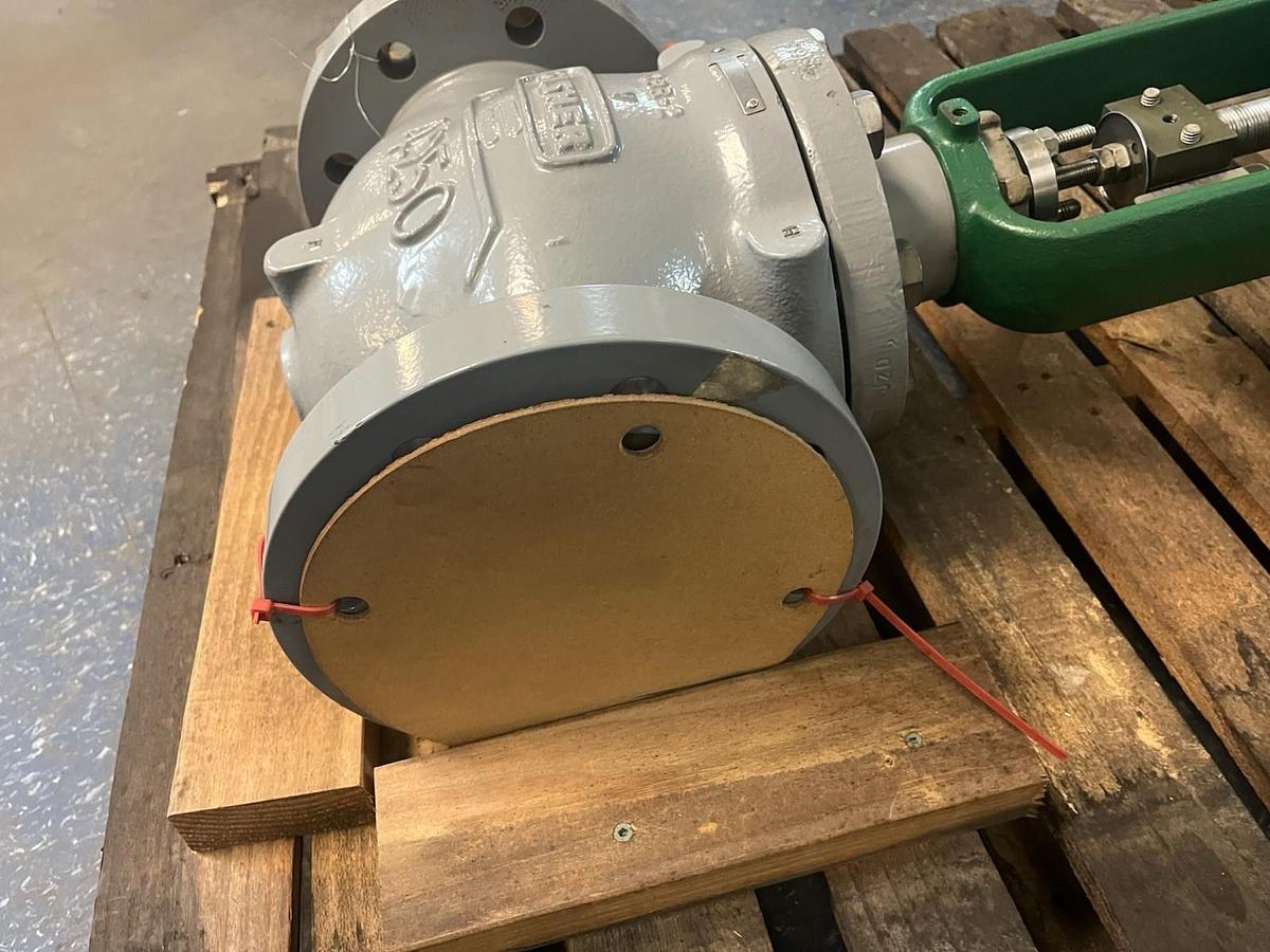 FISHER,667,PNEUMATIC ACTUATOR VALVE 4" CLASS 250