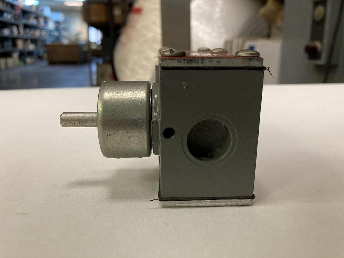 Used Namco,EA150-10013,Limit Switch