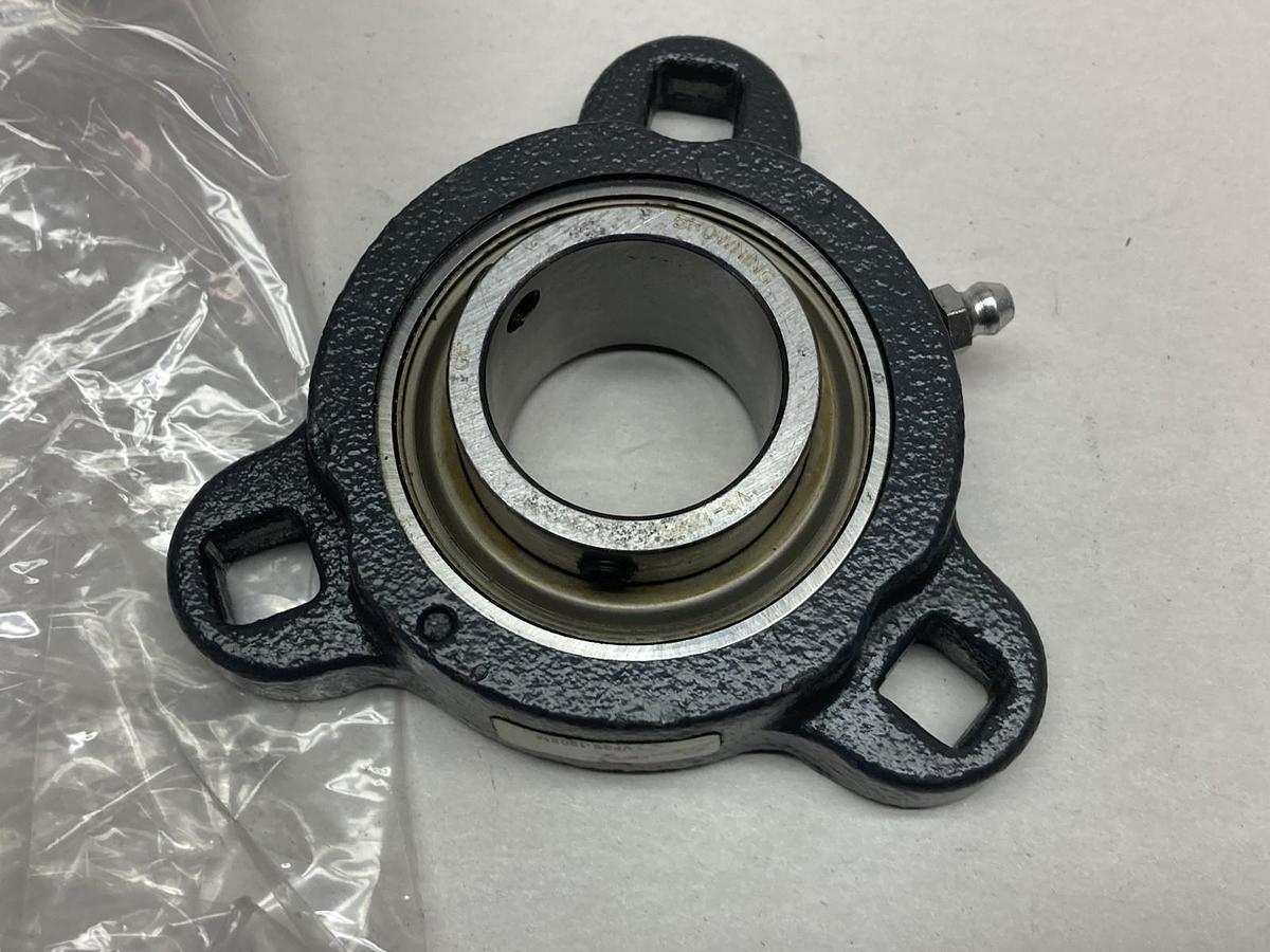 Browning,VF3S-120SM,3-Bolt Flange Bearing Unit 1-1/4 Inch Bore
