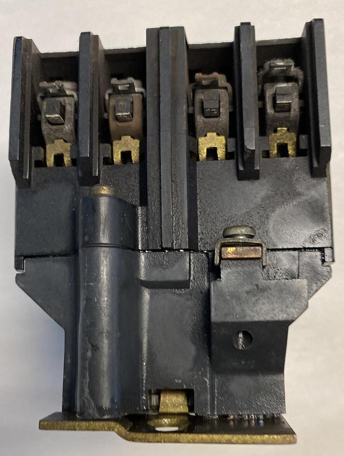 Used Westinghouse,AR440A,Style 776A025G01 Industrial Control Relay 10AMP 600V