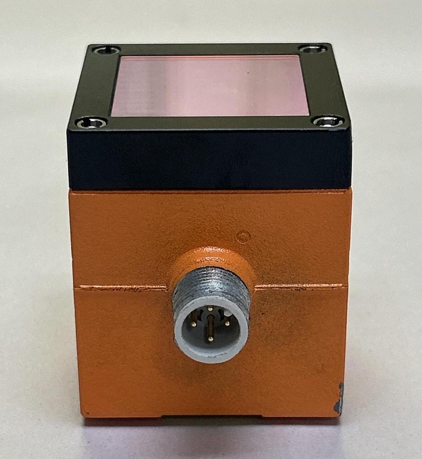Used IFM,01DFL3KG,PHOTOELECTRIC DISTANCE SENSOR