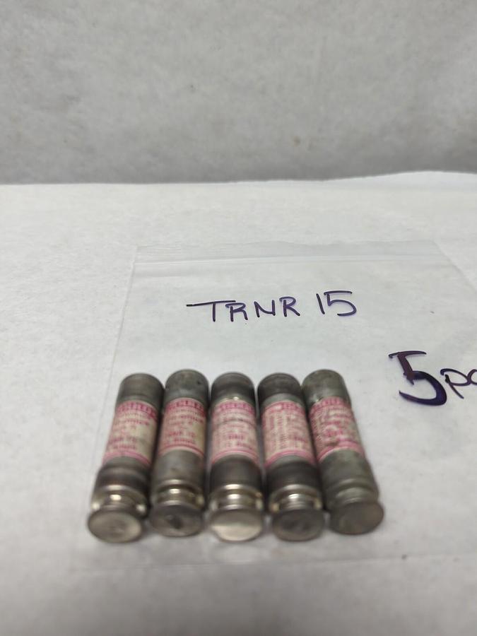 Used GOULD SHAWMUT,TRNR-15,TRI-ONIC 15 AMP FUSES LOT OF 5 PRE-OWNED