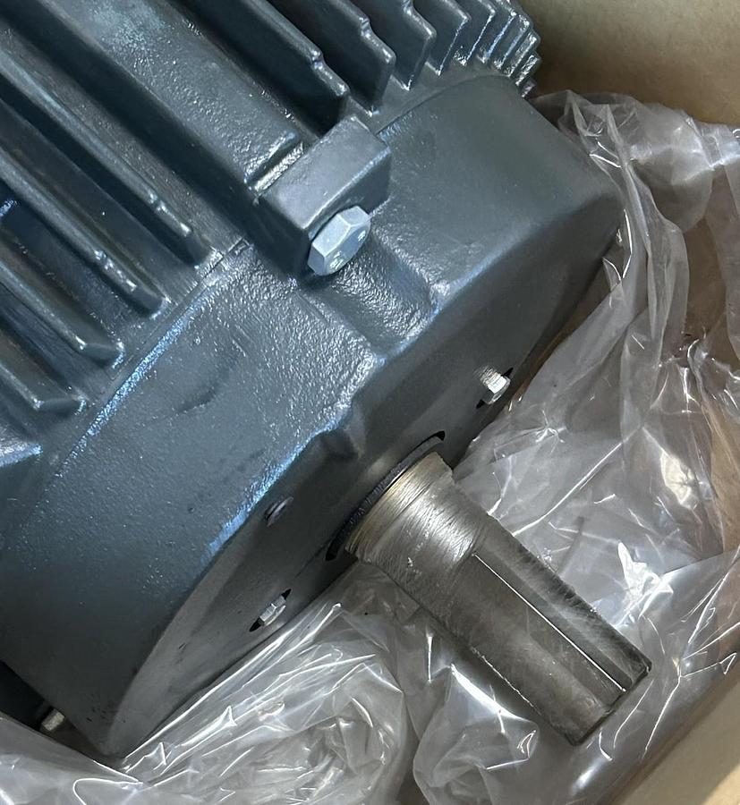 TOSHIBA,0104SDSR41A-P,MOTOR 10HP 1760RPM 230/460V 3PH 215T FRAME NOS