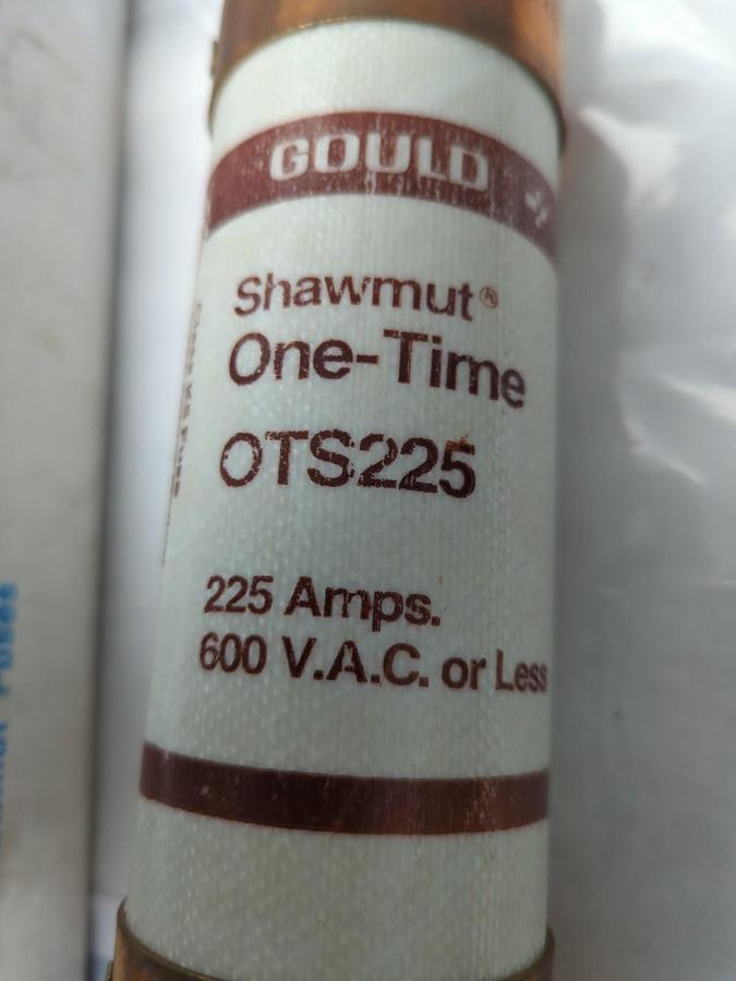 GOULD SHAWMUT,OTS225,ONE-TIME 225 AMP FUSE NOS