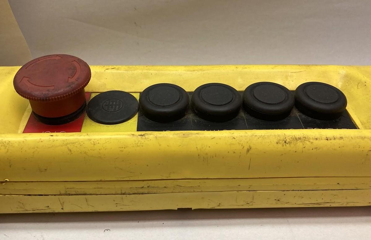 Used Square D,XAC-A 06H7,Pendent Control Station Type 4X