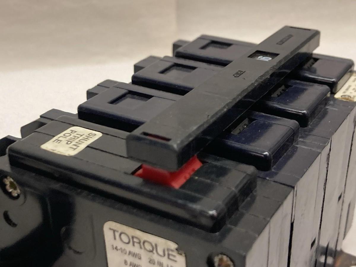 Used Cutler-Hammer,BAB3090HS,3-Pole Circuit Breaker 90A 50/60Hz