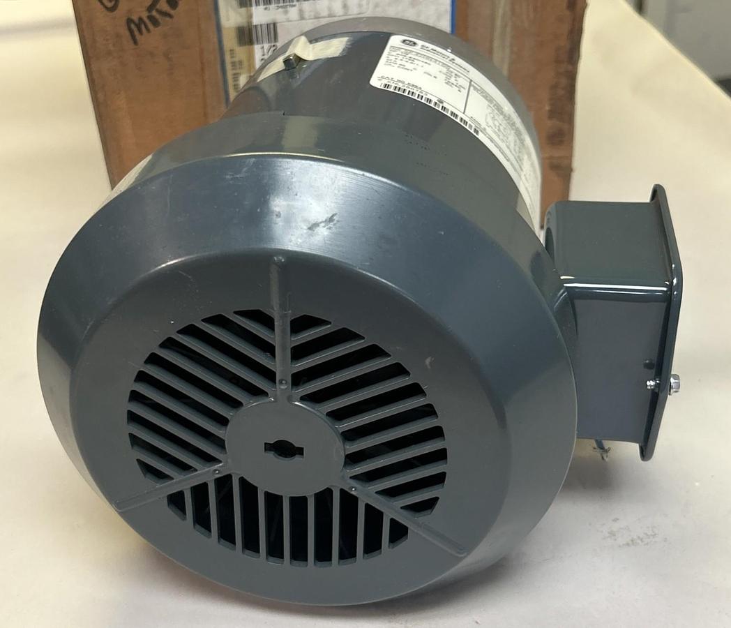 GE,5K42HN4100,AC MOTOR 1/2HP 208-230/460V 1725RPM 3PH 56C FRAME