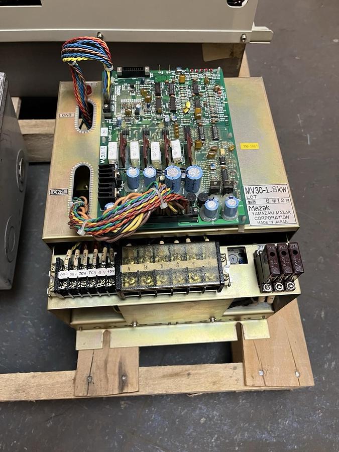 Used YAMAZAKI MAZAK,MV30-1.8KW,AC SERVO DRIVE AMPLIFIER
