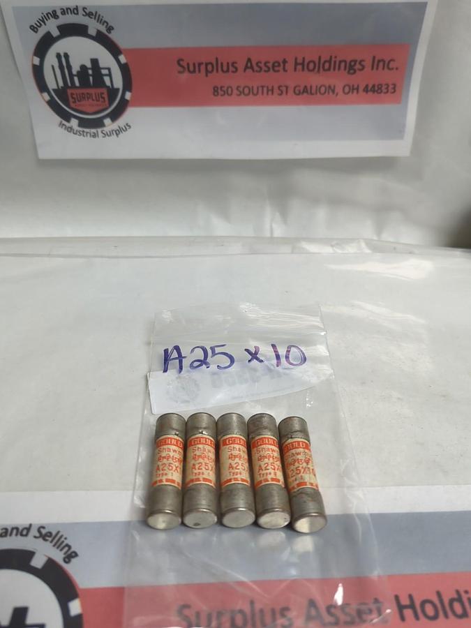 Used GOULD SHAWMUT,A25X10,AMP-TRAP 10 AMP FUSE LOT OF 5 PRE-OWNED