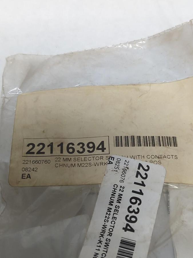 EATON,M22S-WRK-K11,SELECTOR SWITCH WITH CONTACTS NEW